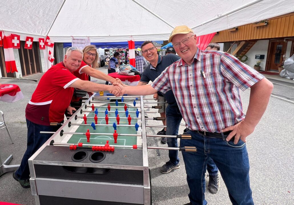 Links oben: Andrea Erni Hänni, (SP) Gemeindepräsidentin Heimberg Links unten: Urs Ackermann (SP) Rechts oben: Patrick Schneider (SVP) Rechts unten: Christian Wüthrich (SVP)